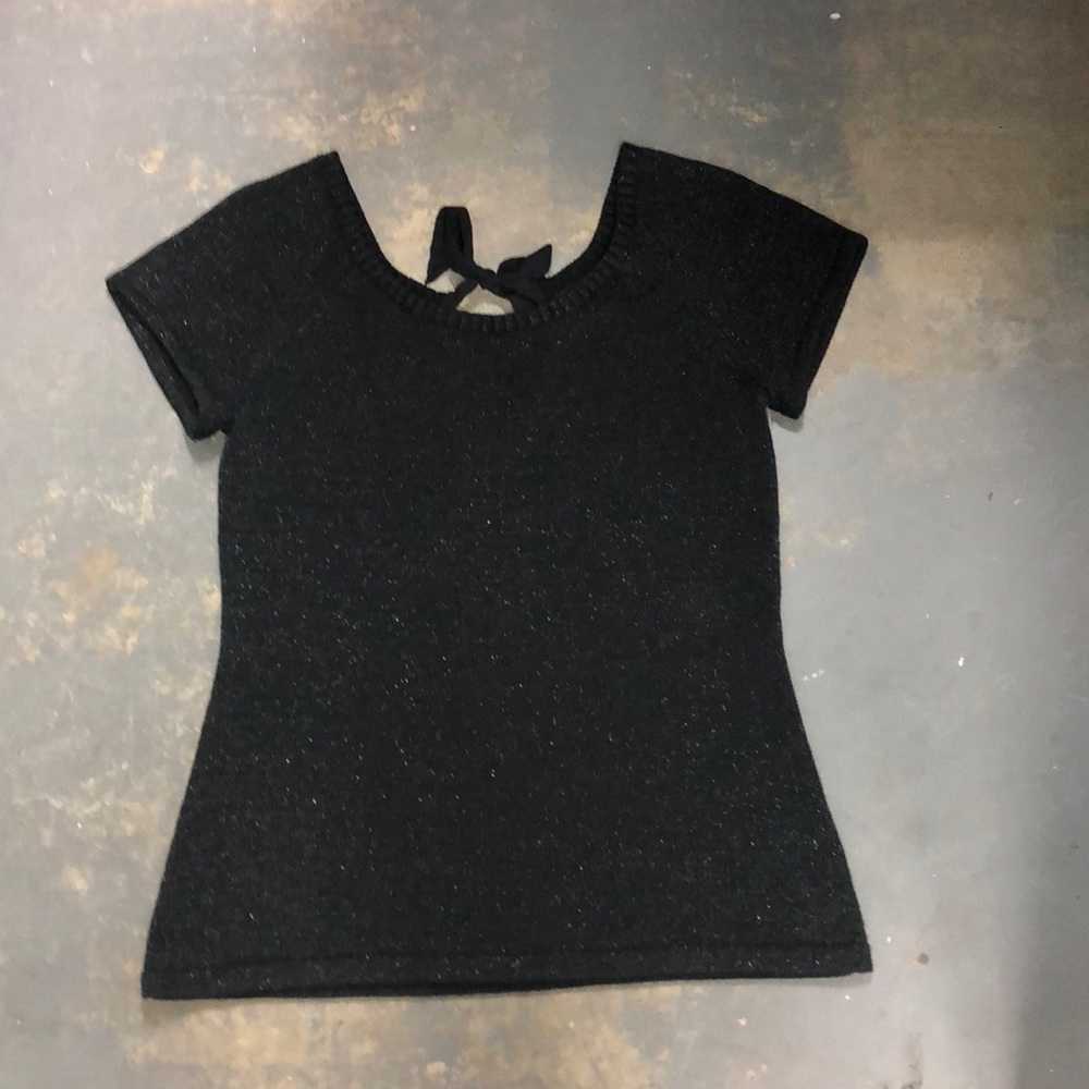 juniors and banana Republic Top———Bin-L-30